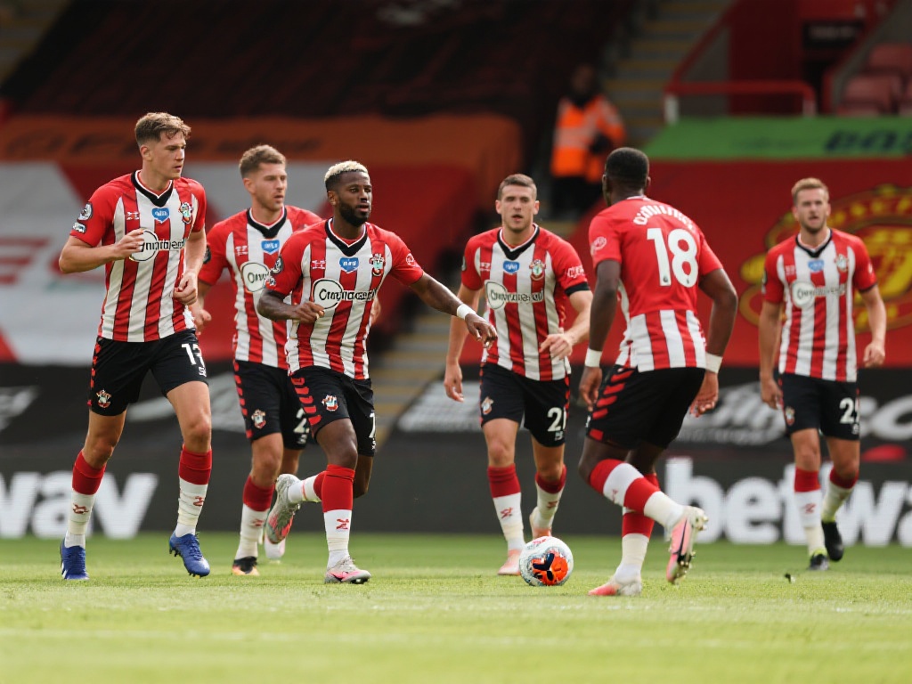 意杯焦点战：AC米兰主场迎战亚特兰大，历史战绩占优力争胜利